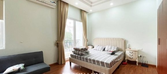 3 bedrooms Villa in Long Bien, Vietnam No. 694 8
