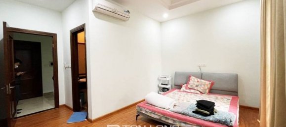 3 bedrooms Villa in Long Bien, Vietnam No. 694 9