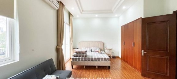 3 bedrooms Villa in Long Bien, Vietnam No. 694 7