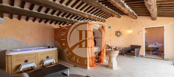 Imóvel comercial T12 em Roccastrada, Italy N.º 62355 17