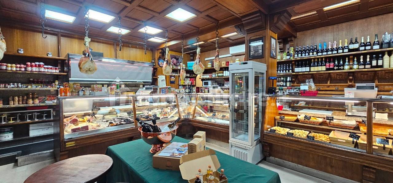 55m² Commercial property in Bologna, Italy No. 341241