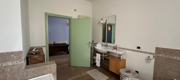 Дом с 7 комнатами в Гуальтьери, Италия № 289754 29