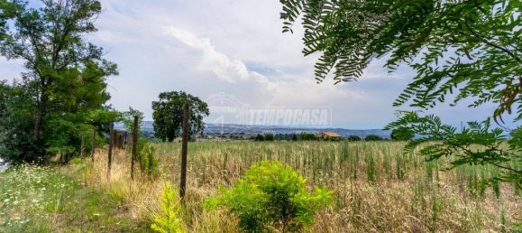 6000m² Land in Morrovalle, Italy No. 275280 6