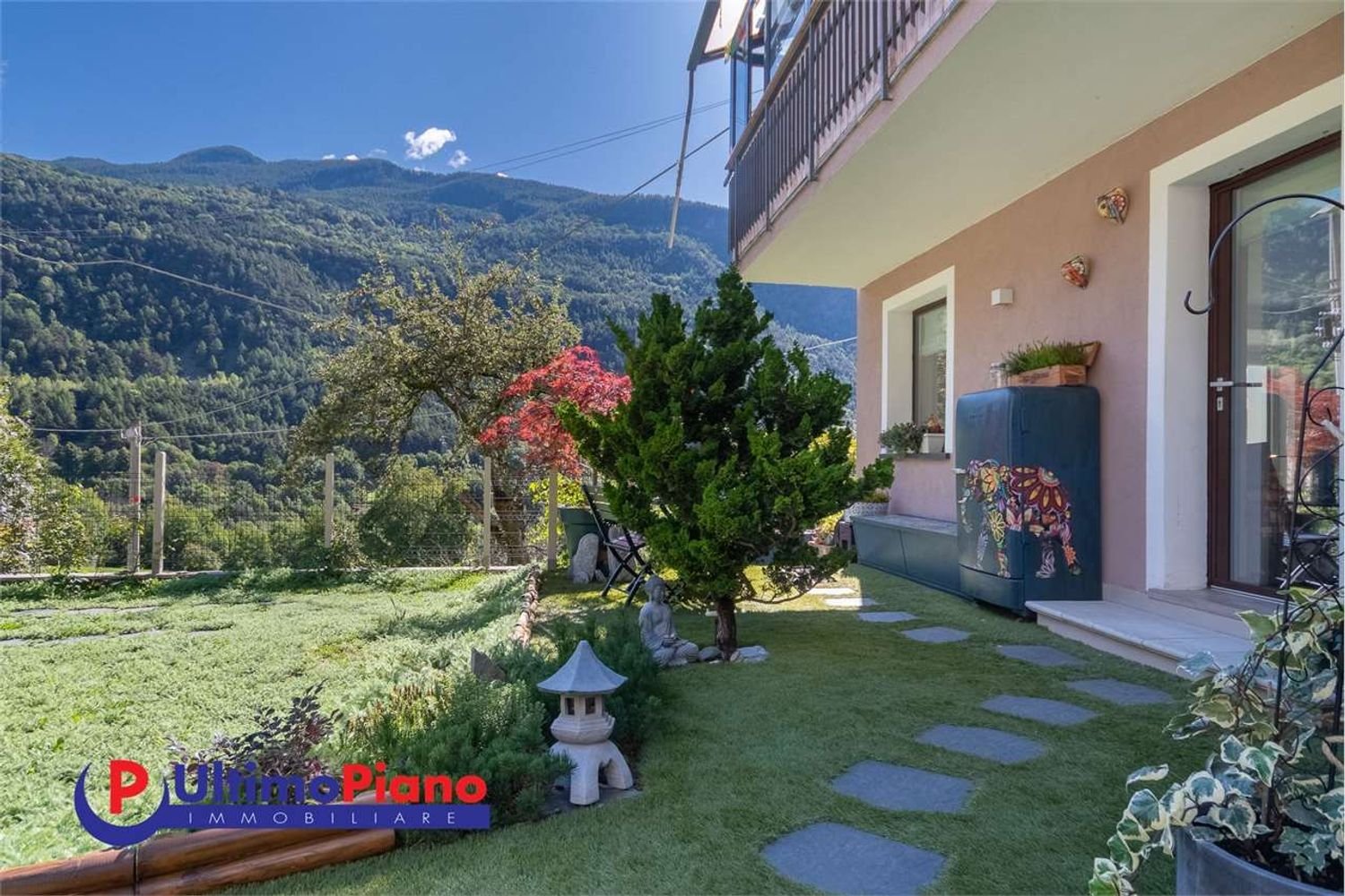 3 bedrooms House in Antey Saint Andre, Italy No. 393350