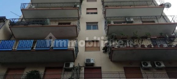 Квартира с 3 спальнями в Катания, Италия № 202214 5