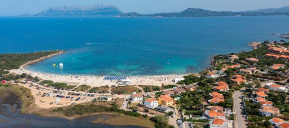 4 rooms Villa in Olbia, Italy No. 235355 26