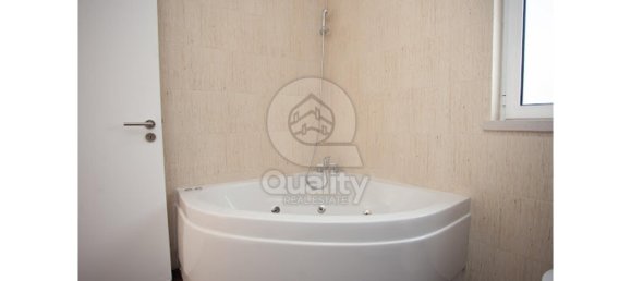 3 bedrooms House in Almada, Portugal No. 141911 8