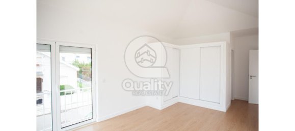 3 bedrooms House in Almada, Portugal No. 141911 6