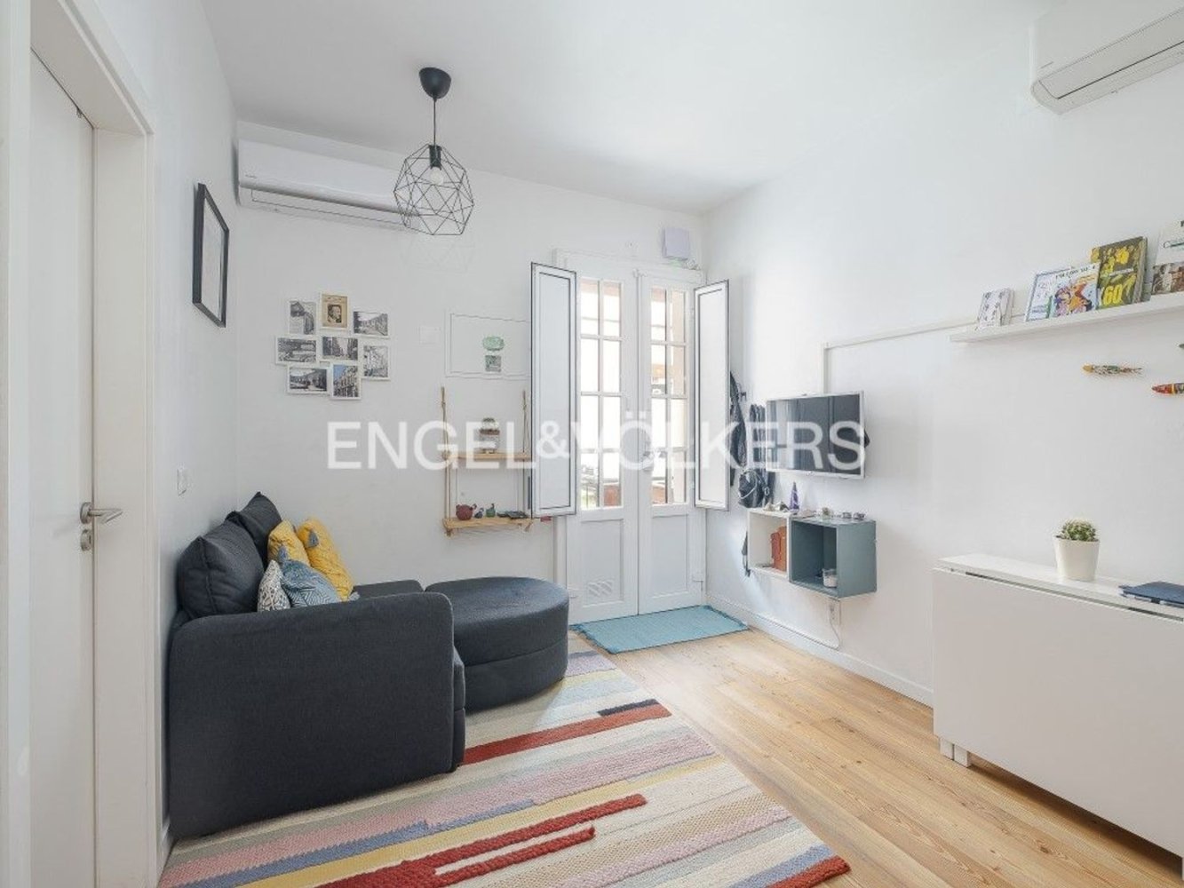 2 bedrooms Apartment in Lisbon, Portugal No. 15206