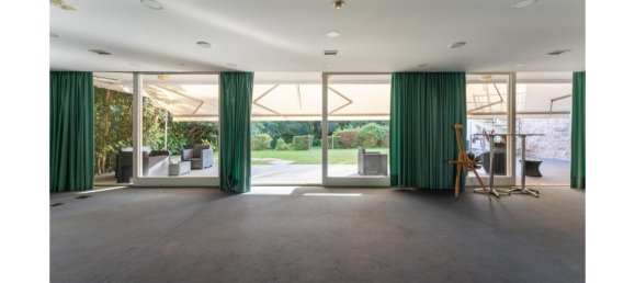 5 bedrooms Villa in Lisbon, Portugal No. 110593 4