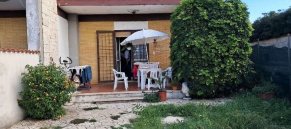 2-salle Maison à Ardea, Italy No. 188007 8