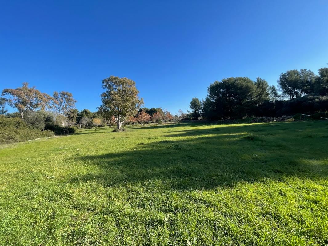 2323m² Land in La Cadiere-d'Azur, France No. 226450