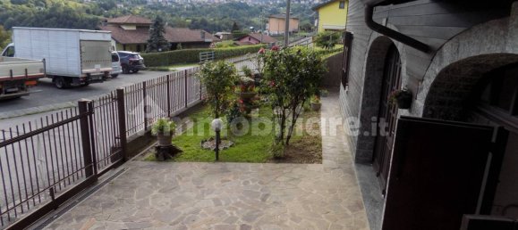 3 bedrooms Villa in Locatello, Italy No. 264526 12