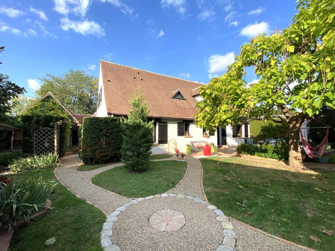 6 chambres Maison à Souesmes, France No. 80785