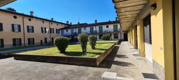 3 rooms Apartment in Calvenzano, Italy No. 266000 10