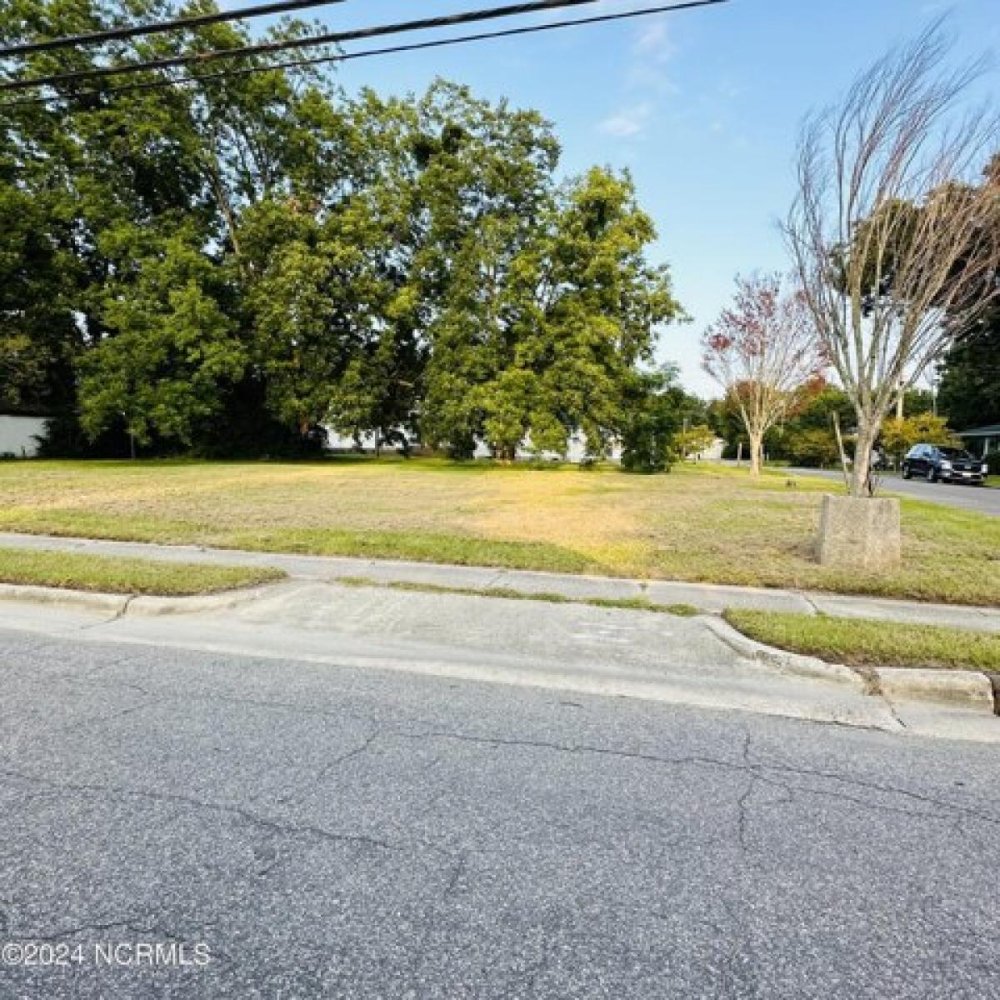  Land in Edenton, USA No. 491557