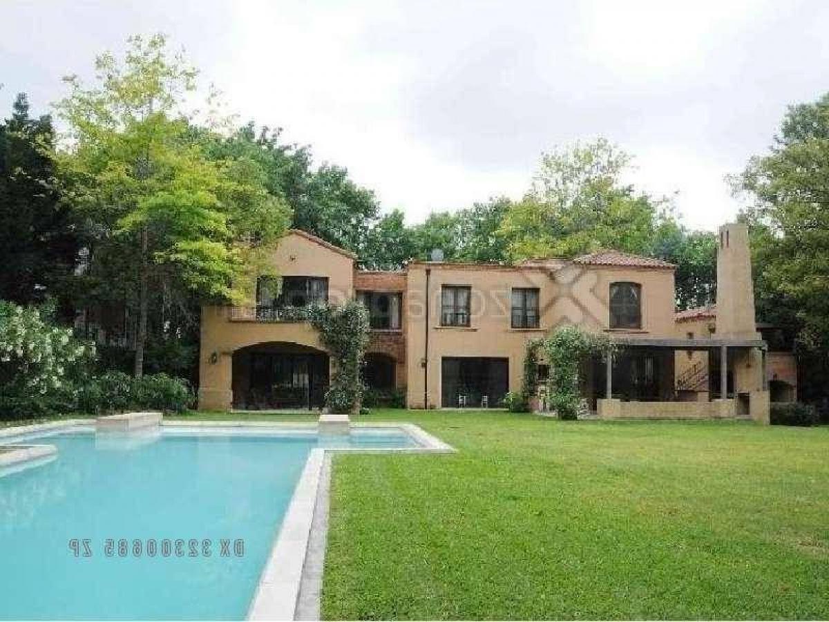 5 bedrooms House in San Isidro, Argentina No. 16116