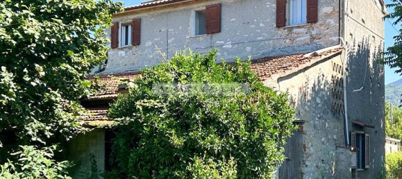 3 bedrooms House in Pietrasanta, Italy No. 117590 9