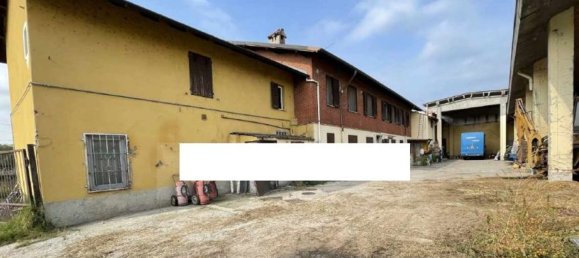 Дом с 12 комнатами в Робеккетто кон Индуно, Италия № 64292 32