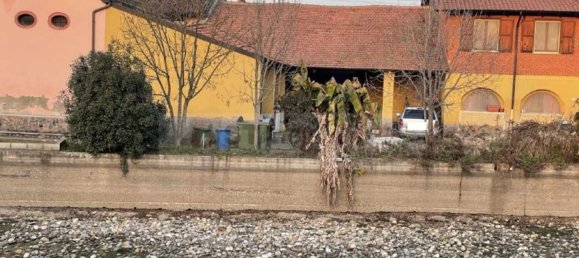 Дом с 12 комнатами в Робеккетто кон Индуно, Италия № 64292 7