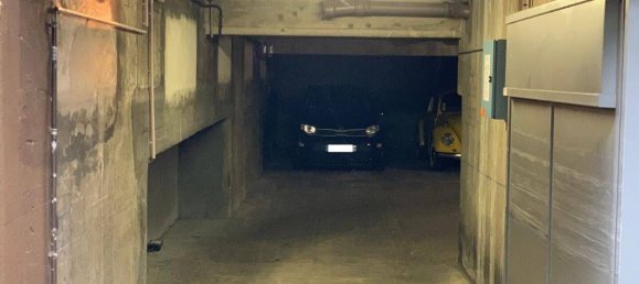 12m² Parking in Ivry-sur-Seine, France No. 327019 2
