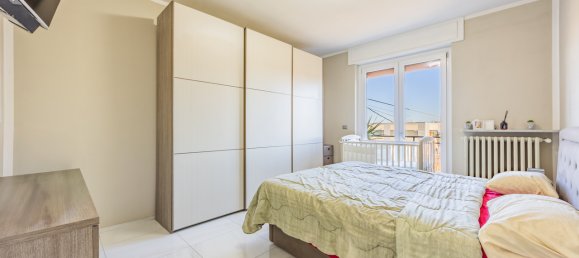 4-salle Appartement à Fossano, Italy No. 220513 12