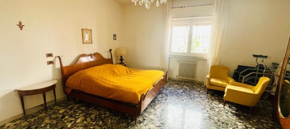 4 chambres Appartement à Valenzano, Italy No. 342818 9