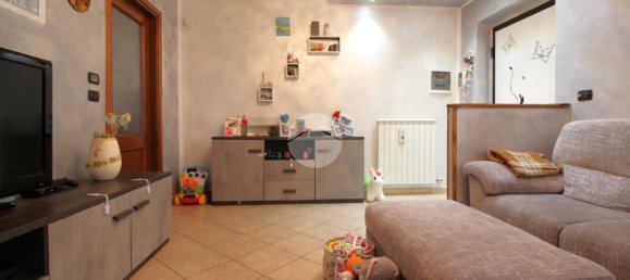 4 rooms Apartment in Brandizzo, Italy No. 30848 4