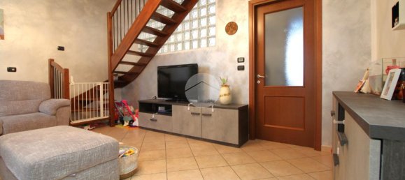4 rooms Apartment in Brandizzo, Italy No. 30848 3