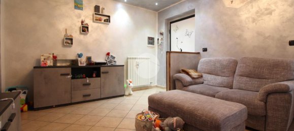 4 rooms Apartment in Brandizzo, Italy No. 30848 2