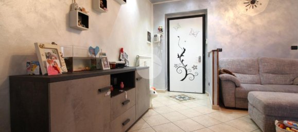 4 rooms Apartment in Brandizzo, Italy No. 30848 7