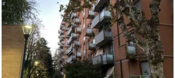 Квартира с 2 комнатами в Милан, Италия № 273864 2