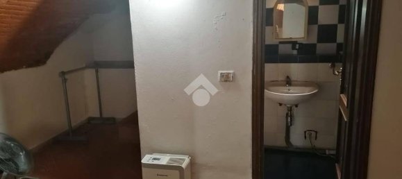 33m² Commercial property in Florence, Italy No. 116065 5