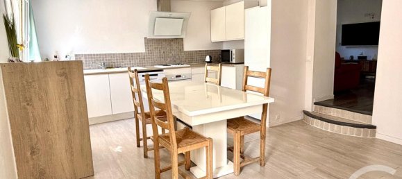 3 Schlafzimmer Haus in Claye-Souilly, France, Nr. 279801 3