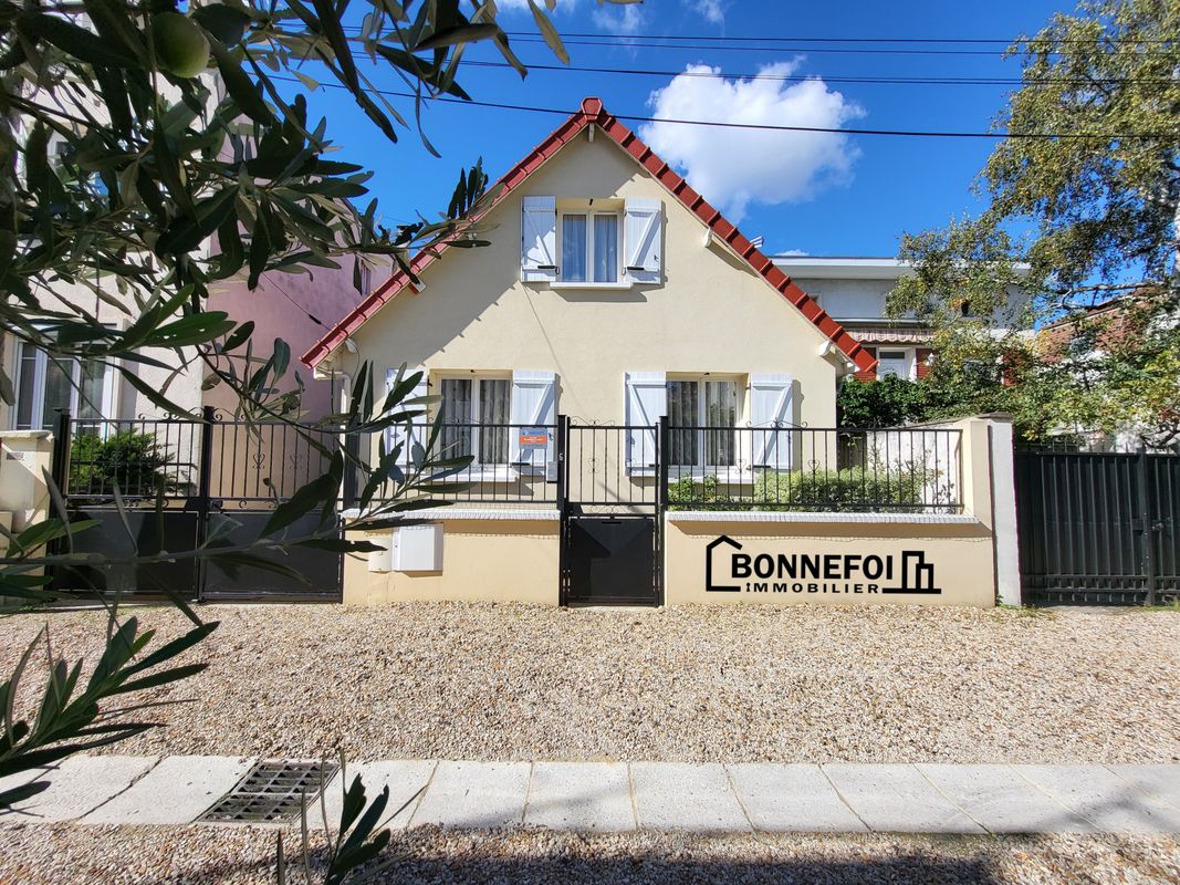 3 غرف نوم منزل في Saint-Maur-des-Fosses, France رقم 173402