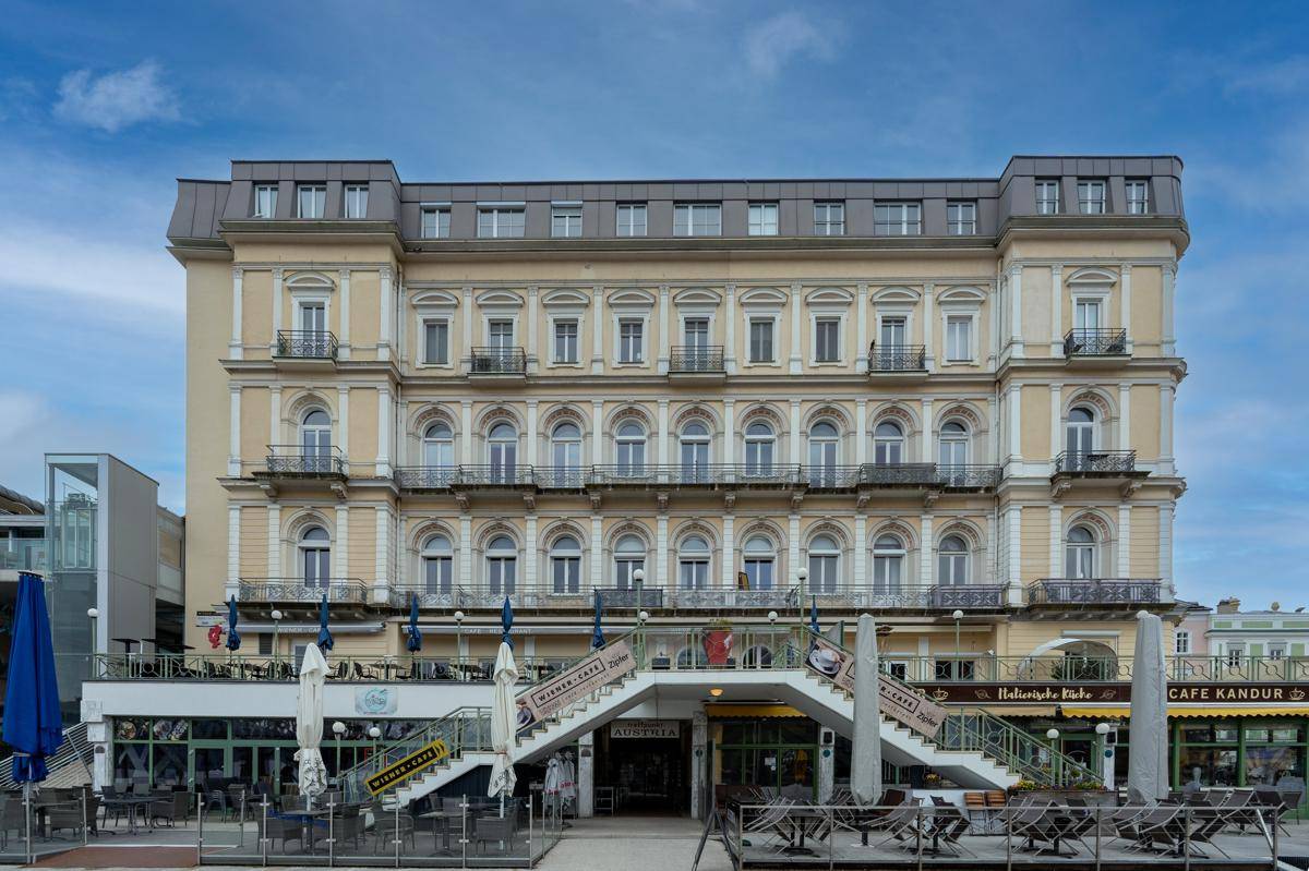 225m² Hotel in Gmunden, Austria No. 64918