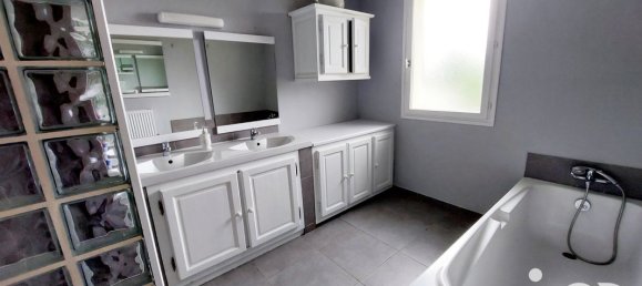 4 غرف نوم منزل في Arces-Dilo, France رقم 322851 10