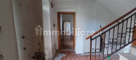 4 bedrooms Apartment in Arezzo, Italy No. 372030 5