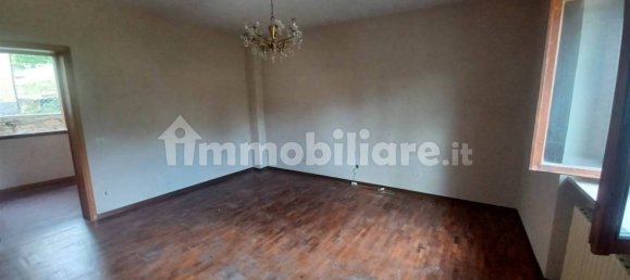 4 bedrooms Apartment in Arezzo, Italy No. 372030 15