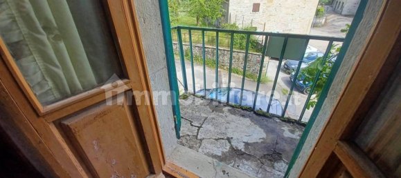 4 bedrooms Apartment in Arezzo, Italy No. 372030 28