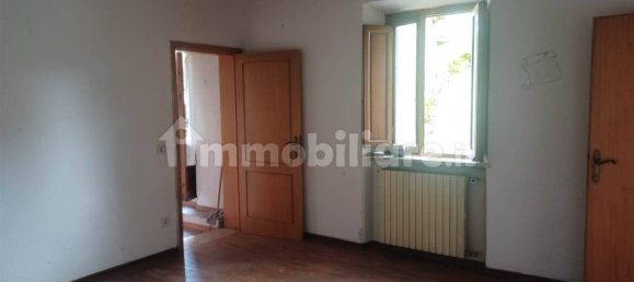4 bedrooms Apartment in Arezzo, Italy No. 372030 23