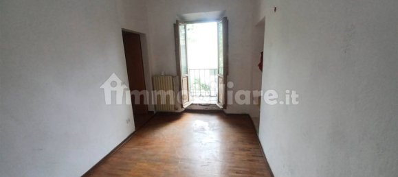 4 bedrooms Apartment in Arezzo, Italy No. 372030 26