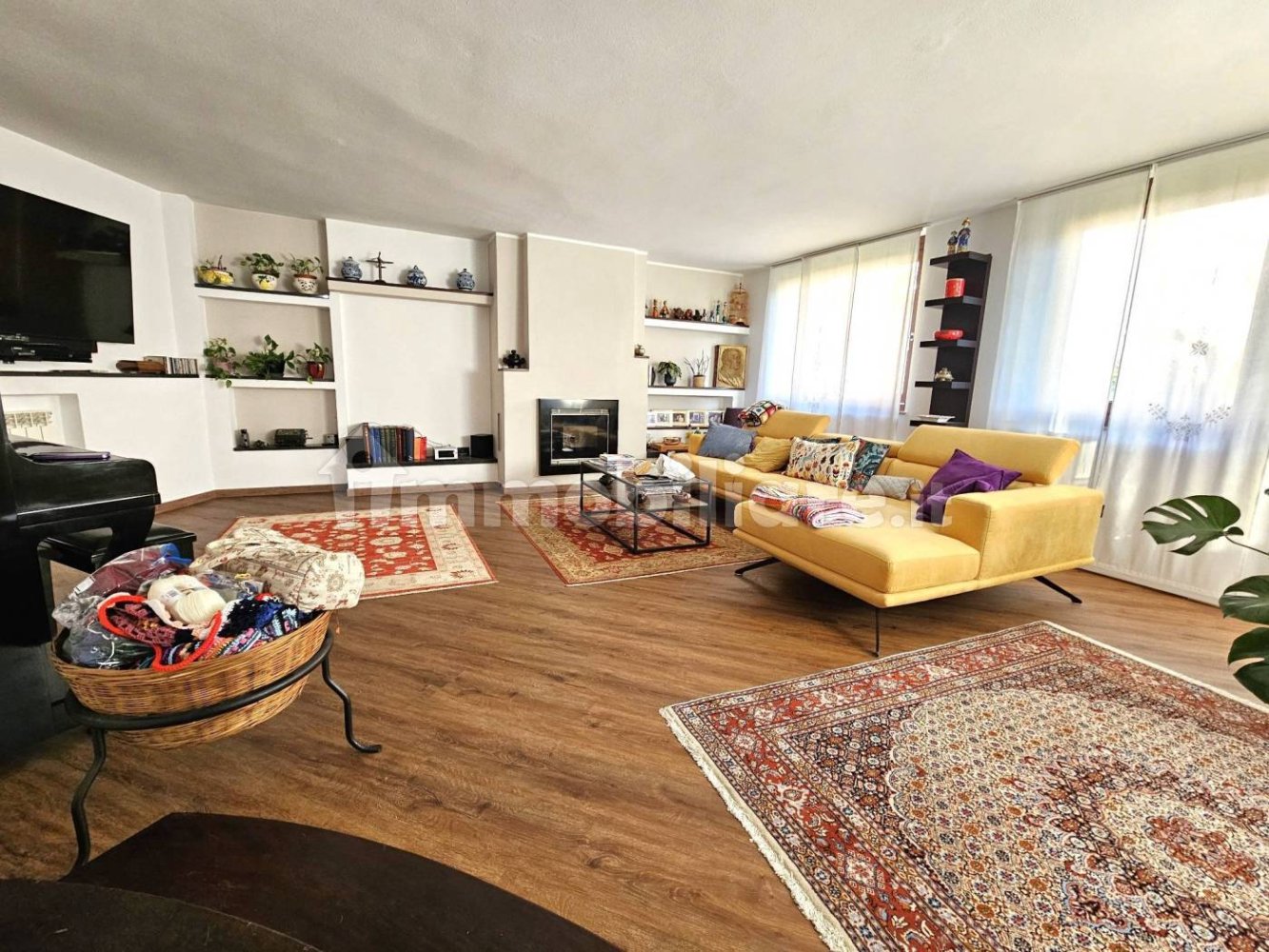 3 Schlafzimmer Haus in Legnano, Italy, Nr. 401068