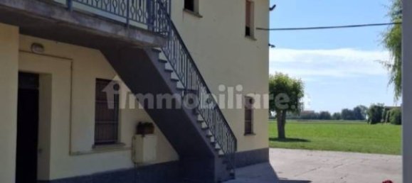 2 Schlafzimmer Haus in Medicina, Italy, Nr. 357734 2