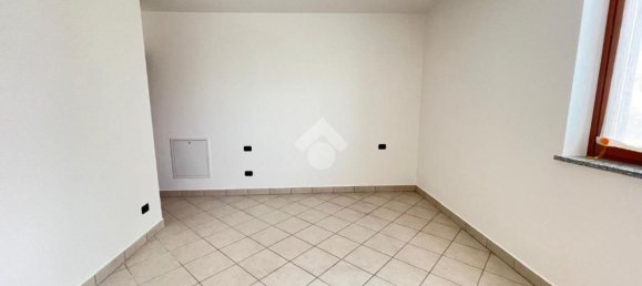 3 bedrooms Apartment in Villa Cortese, Italy No. 360676 13