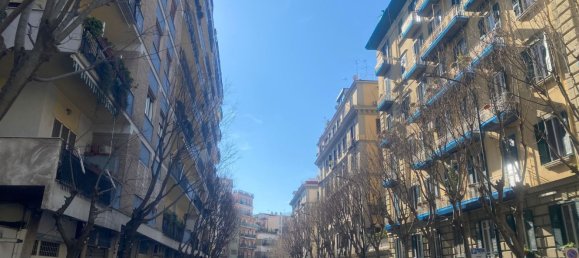 Квартира с 5 комнатами в Неаполь, Италия № 307155 12