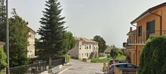 8 rooms House in Monte Urano, Italy No. 292950 7
