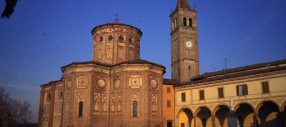 3260m² Land in Castelleone, Italy No. 67103 3