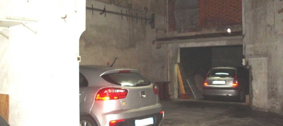 Garagem em Vigevano, Italy 177 m² N.º 11567 2