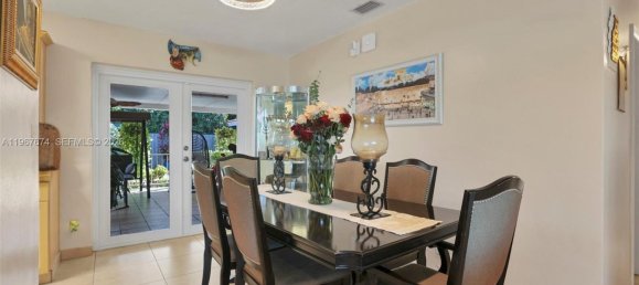 4 dormitorios villa en venta en Miami, Miami-Dade, Florida, USA № 615930 23